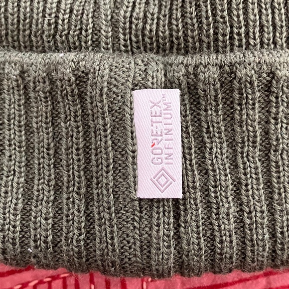 Satila merino wool blend army green Knit Beanie - knit in Sweden - Picture 4 of 16